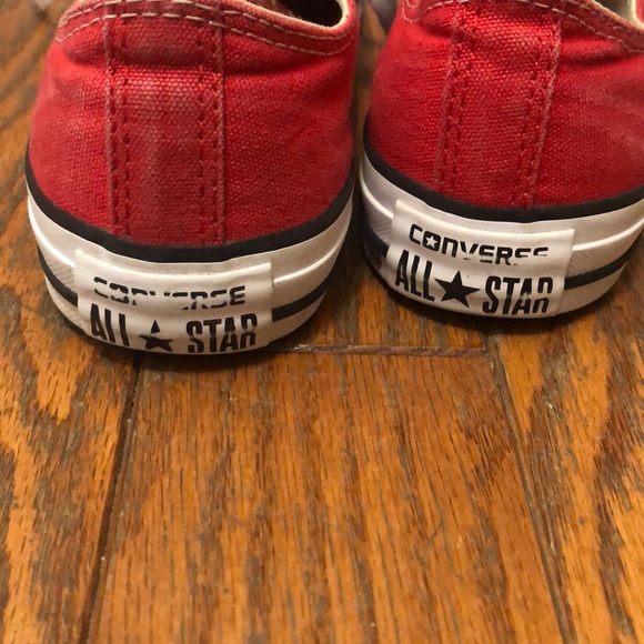 Red low top converse - Picture 5 of 6